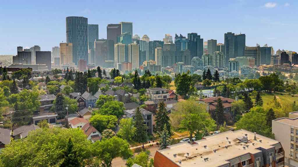 MLS® A2257896 - 221 5 Avenue NE in Crescent Heights Calgary, Residential