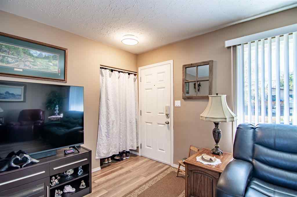 MLS® A2257901 - 5914 56 Avenue  in Riverside Meadows Red Deer, Residential