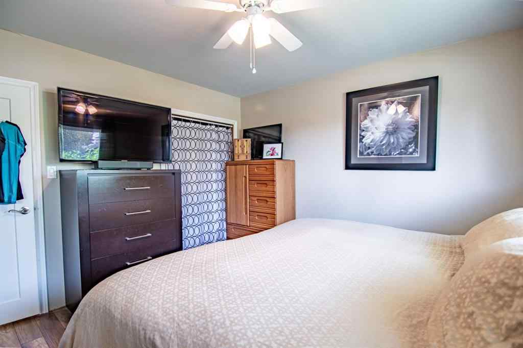 MLS® A2257901 - 5914 56 Avenue  in Riverside Meadows Red Deer, Residential