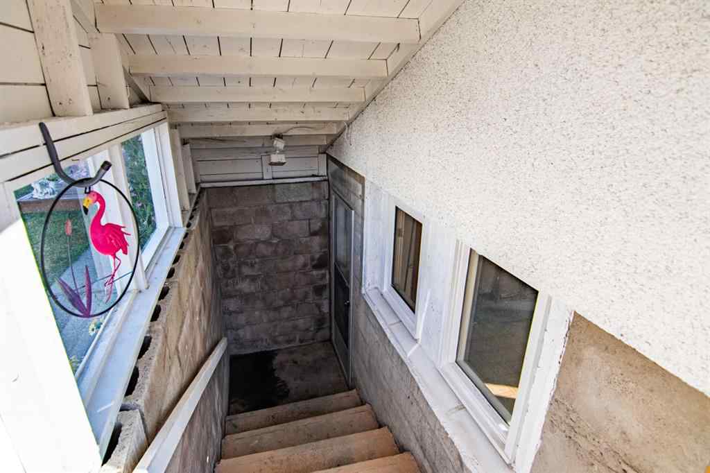 MLS® A2257901 - 5914 56 Avenue  in Riverside Meadows Red Deer, Residential