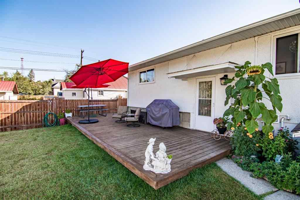 MLS® A2257901 - 5914 56 Avenue  in Riverside Meadows Red Deer, Residential