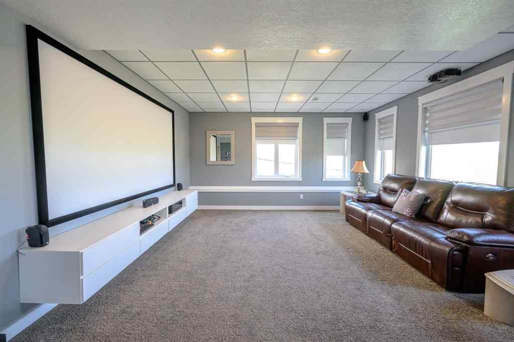 MLS® A2257905 - 7041 85 Street  in Signature Falls Grande Prairie, Residential