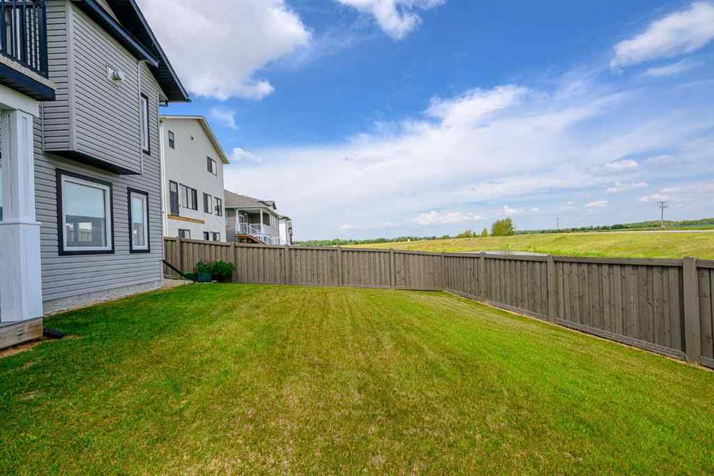 MLS® A2257905 - 7041 85 Street  in Signature Falls Grande Prairie, Residential