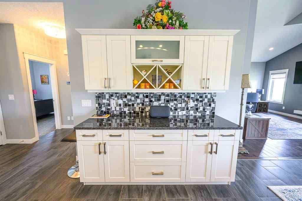 MLS® A2257905 - 7041 85 Street  in Signature Falls Grande Prairie, Residential