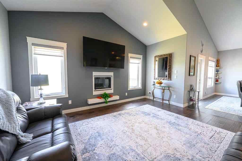 MLS® A2257905 - 7041 85 Street  in Signature Falls Grande Prairie, Residential