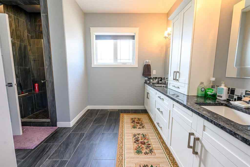 MLS® A2257905 - 7041 85 Street  in Signature Falls Grande Prairie, Residential