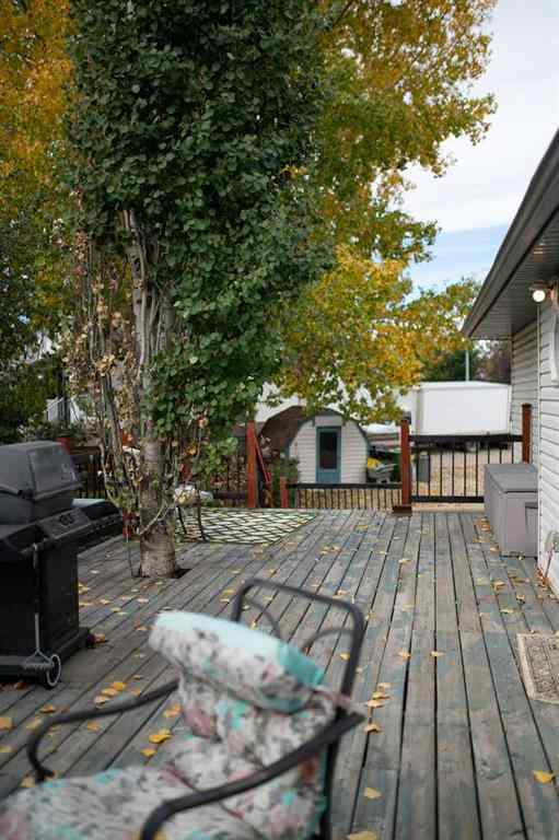 MLS® A2257911 - 22 Greenview Crescent  in Green Meadow Strathmore, Residential