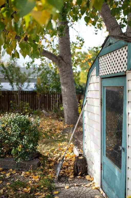 MLS® A2257911 - 22 Greenview Crescent  in Green Meadow Strathmore, Residential