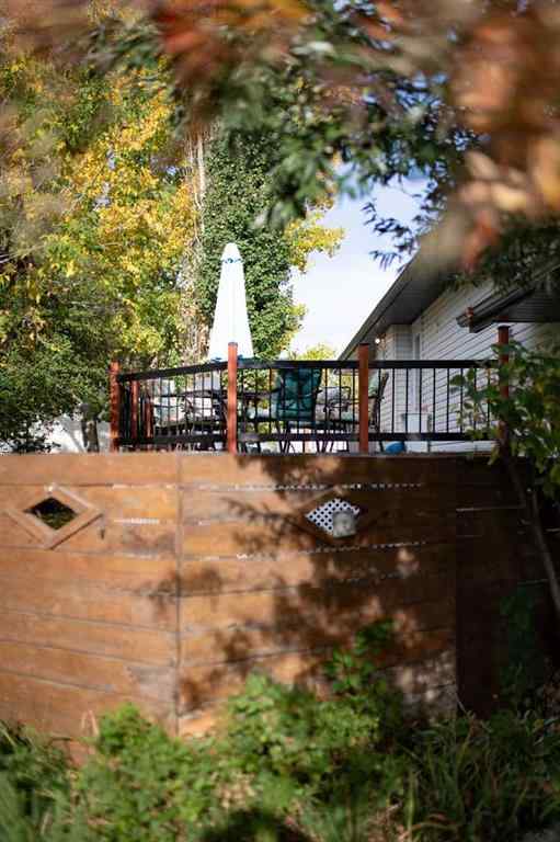 MLS® A2257911 - 22 Greenview Crescent  in Green Meadow Strathmore, Residential