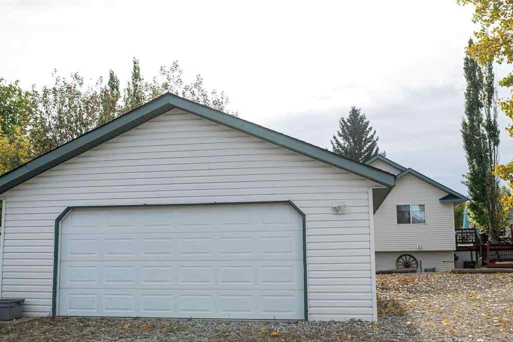 MLS® A2257911 - 22 Greenview Crescent  in Green Meadow Strathmore, Residential