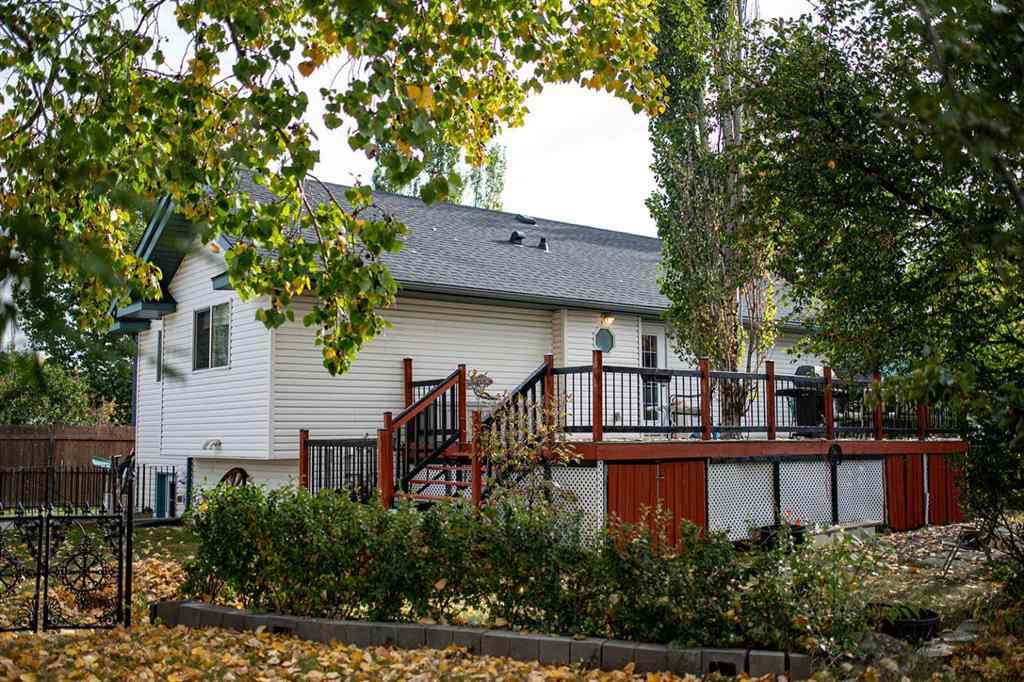 MLS® A2257911 - 22 Greenview Crescent  in Green Meadow Strathmore, Residential