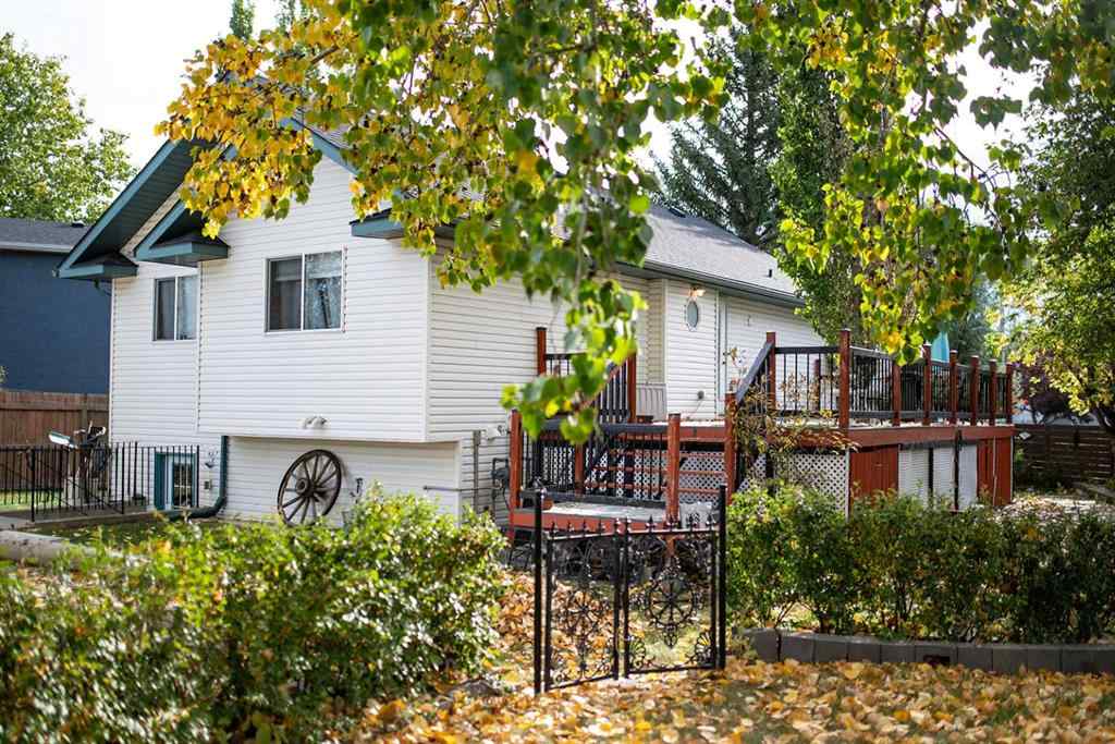 MLS® A2257911 - 22 Greenview Crescent  in Green Meadow Strathmore, Residential