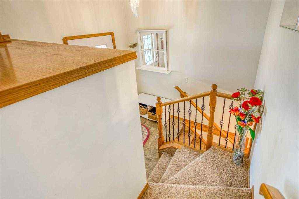 MLS® A2257911 - 22 Greenview Crescent  in Green Meadow Strathmore, Residential