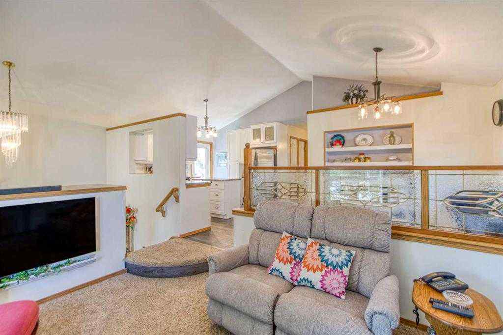 MLS® A2257911 - 22 Greenview Crescent  in Green Meadow Strathmore, Residential