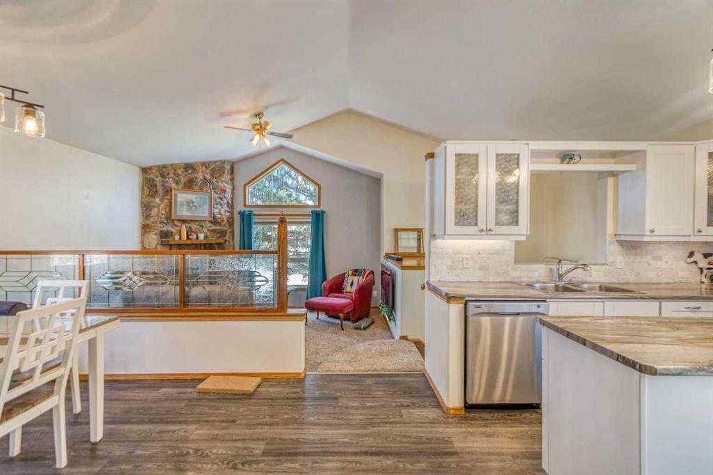 MLS® A2257911 - 22 Greenview Crescent  in Green Meadow Strathmore, Residential