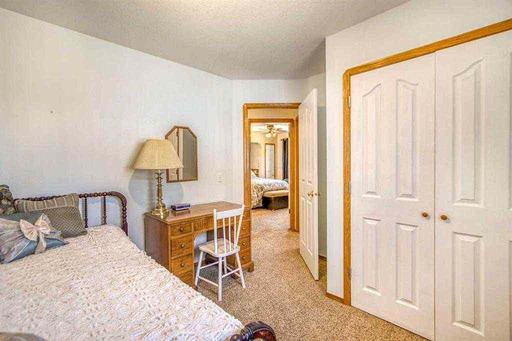 MLS® A2257911 - 22 Greenview Crescent  in Green Meadow Strathmore, Residential