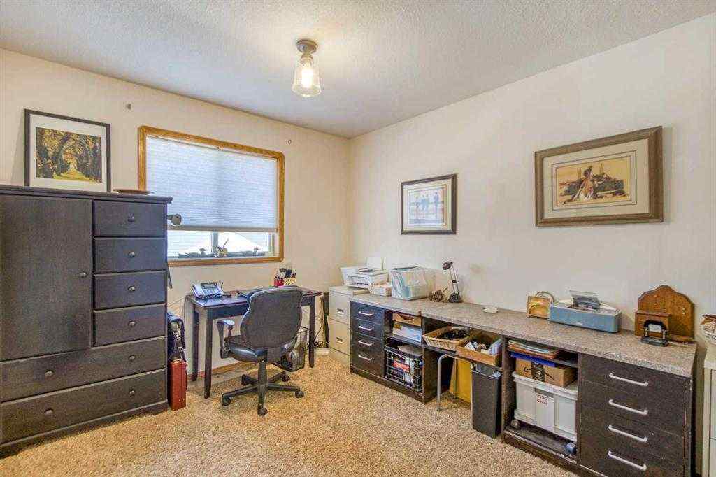 MLS® A2257911 - 22 Greenview Crescent  in Green Meadow Strathmore, Residential