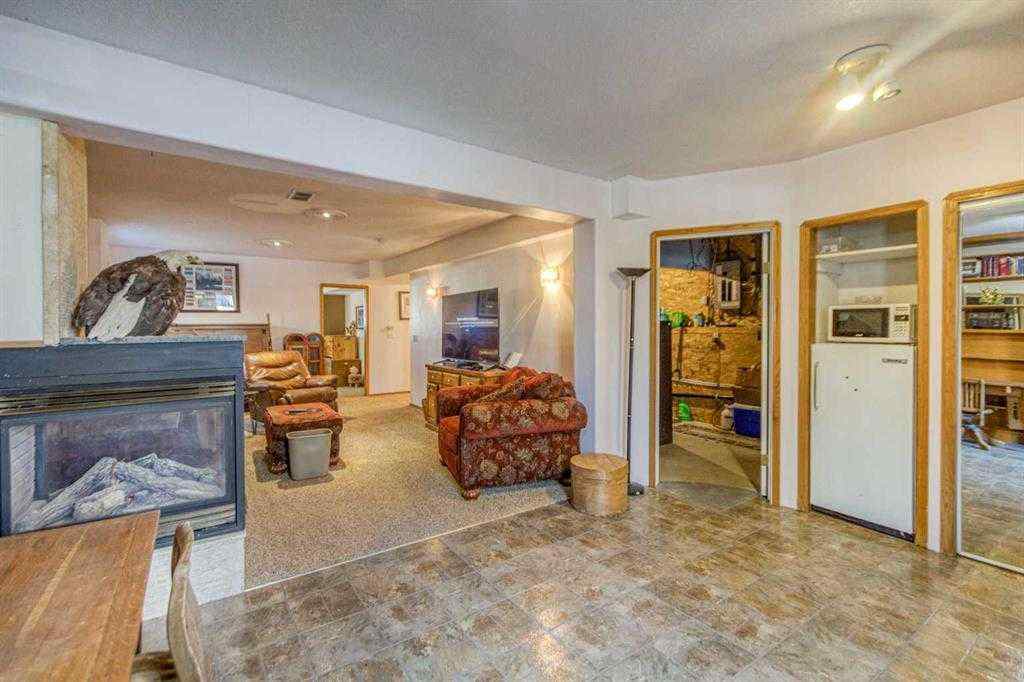 MLS® A2257911 - 22 Greenview Crescent  in Green Meadow Strathmore, Residential