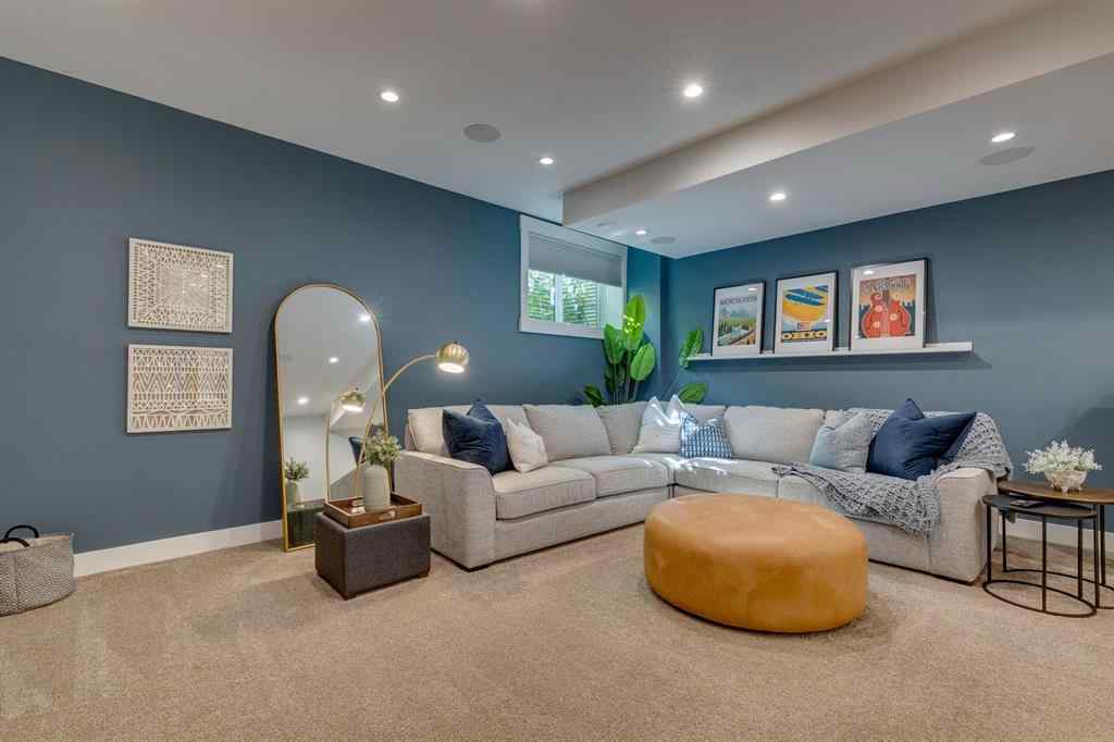 MLS® A2257912 - 449 26 Avenue NW in Mount Pleasant Calgary, Residential