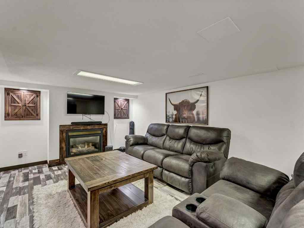 MLS® A2257920 - 1630 31 Street SE in Crestwood-Norwood Medicine Hat, Residential