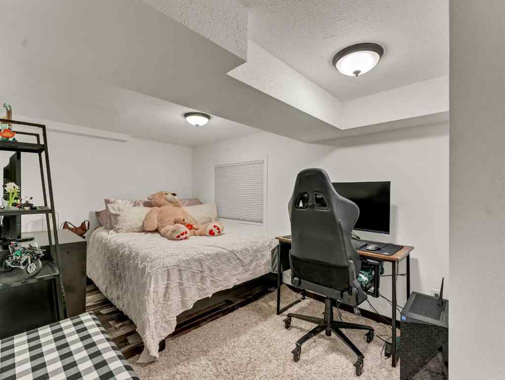 MLS® A2257920 - 1630 31 Street SE in Crestwood-Norwood Medicine Hat, Residential
