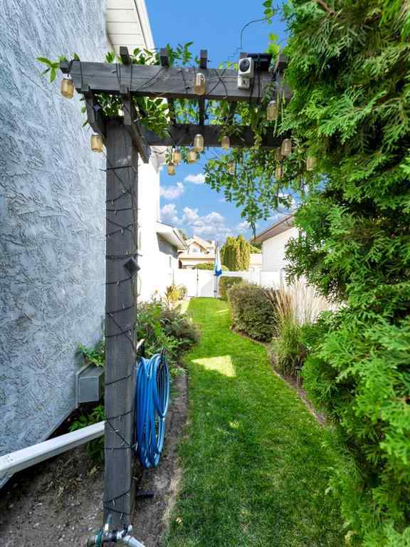 MLS® A2257920 - 1630 31 Street SE in Crestwood-Norwood Medicine Hat, Residential