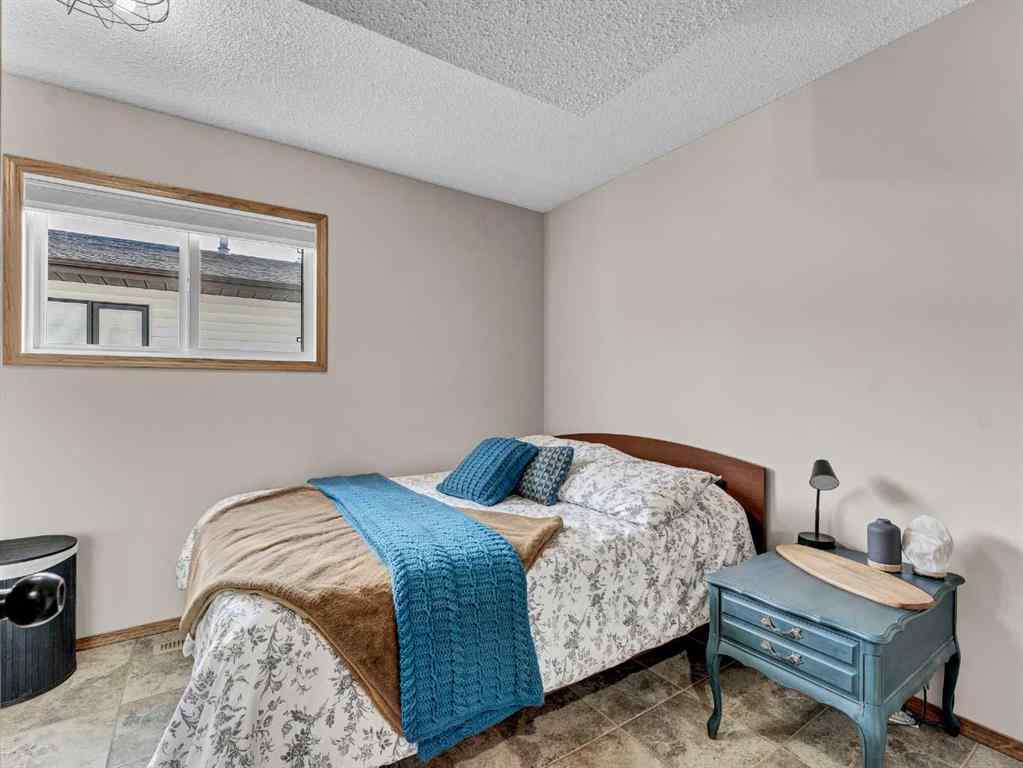 MLS® A2257920 - 1630 31 Street SE in Crestwood-Norwood Medicine Hat, Residential