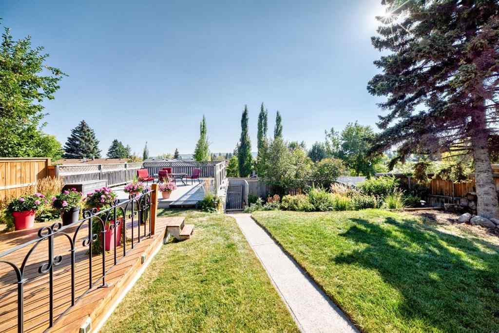 MLS® A2257925 - 132 Silver Ridge Rise NW in Silver Springs Calgary, Residential