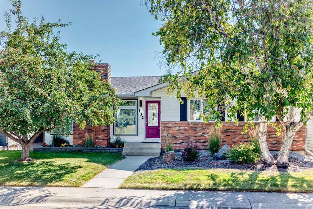 MLS® A2257925 - 132 Silver Ridge Rise NW in Silver Springs Calgary, Residential