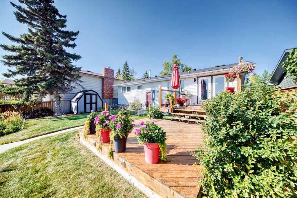 MLS® A2257925 - 132 Silver Ridge Rise NW in Silver Springs Calgary, Residential