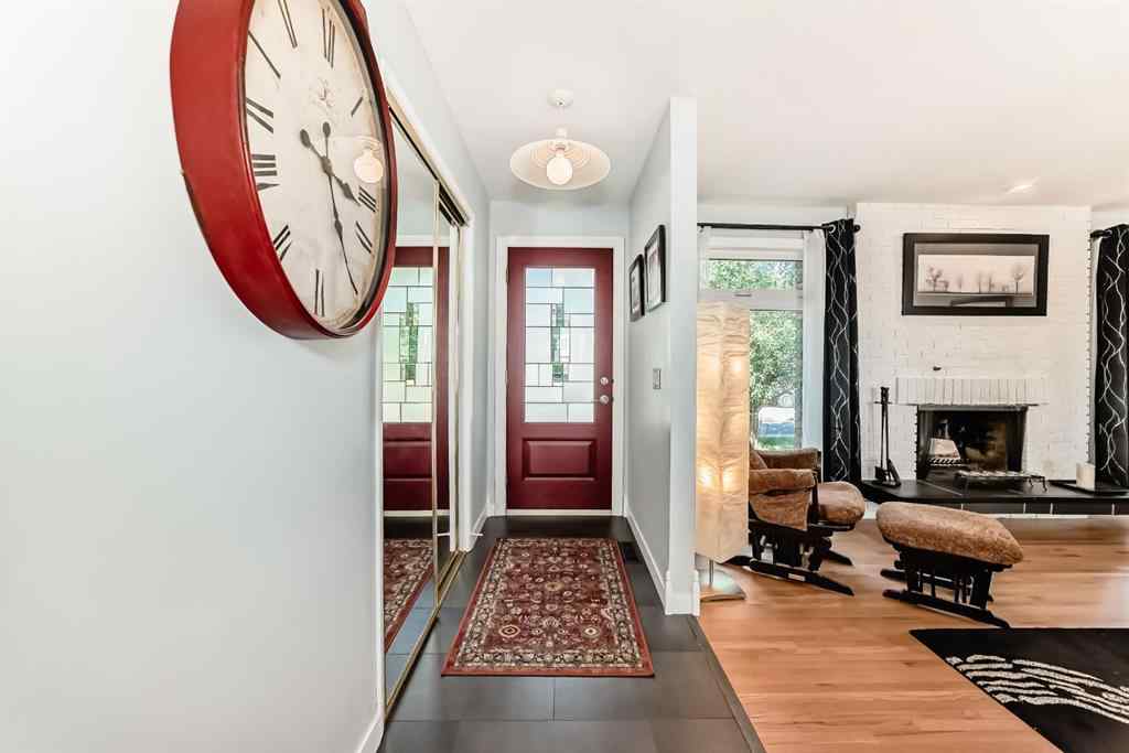 MLS® A2257925 - 132 Silver Ridge Rise NW in Silver Springs Calgary, Residential