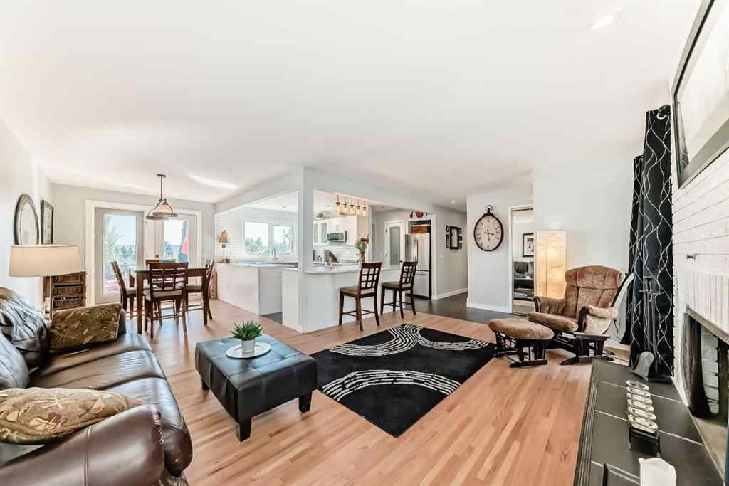 MLS® A2257925 - 132 Silver Ridge Rise NW in Silver Springs Calgary, Residential