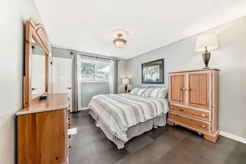 MLS® A2257925 - 132 Silver Ridge Rise NW in Silver Springs Calgary, Residential