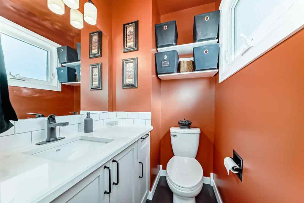 MLS® A2257925 - 132 Silver Ridge Rise NW in Silver Springs Calgary, Residential