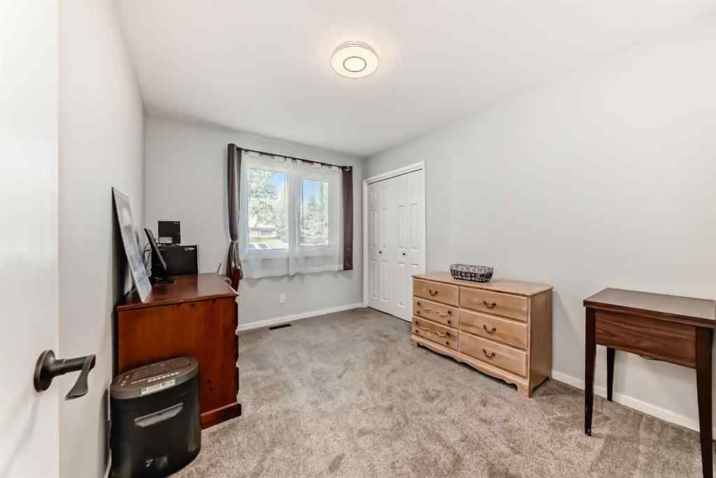 MLS® A2257925 - 132 Silver Ridge Rise NW in Silver Springs Calgary, Residential