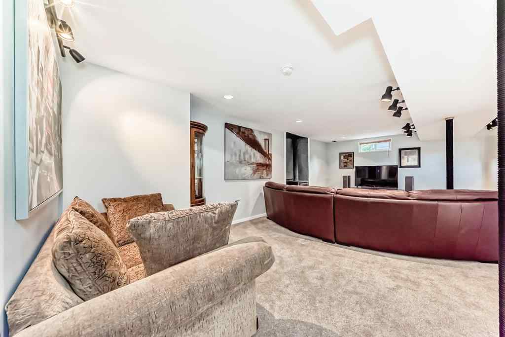 MLS® A2257925 - 132 Silver Ridge Rise NW in Silver Springs Calgary, Residential