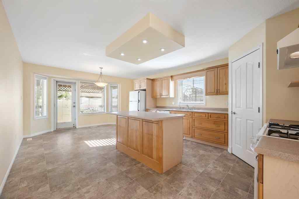 MLS® A2257926 - 4926 51 Avenue  in NONE Kitscoty, Residential