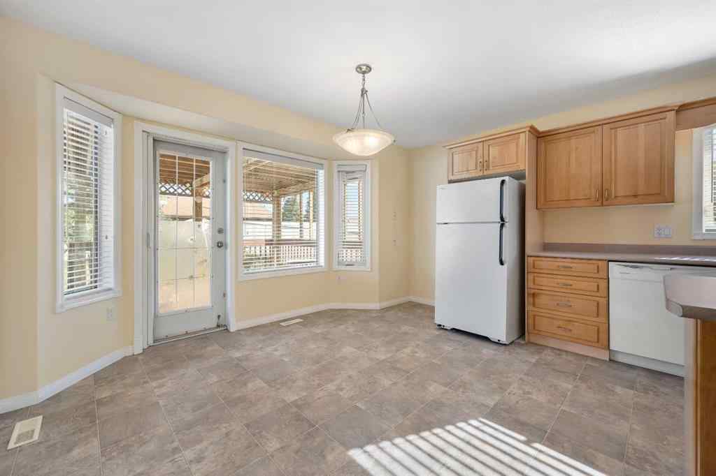 MLS® A2257926 - 4926 51 Avenue  in NONE Kitscoty, Residential