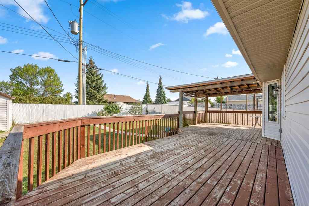 MLS® A2257926 - 4926 51 Avenue  in NONE Kitscoty, Residential