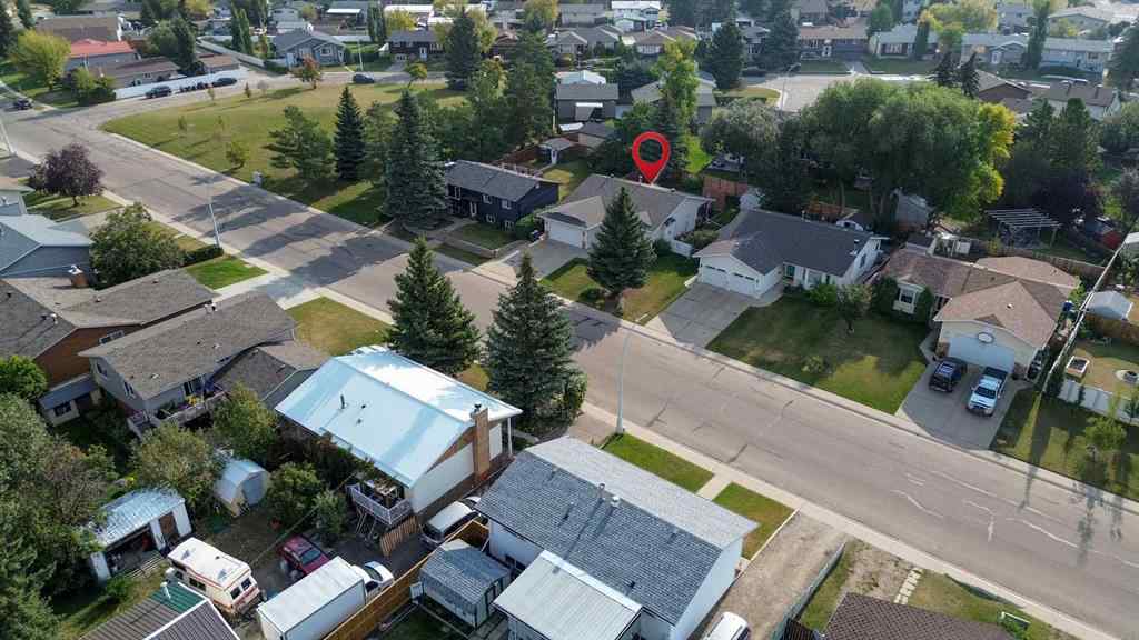 MLS® A2257927 - 3912 54th Avenue  in Southwest Innisfail Innisfail, Residential