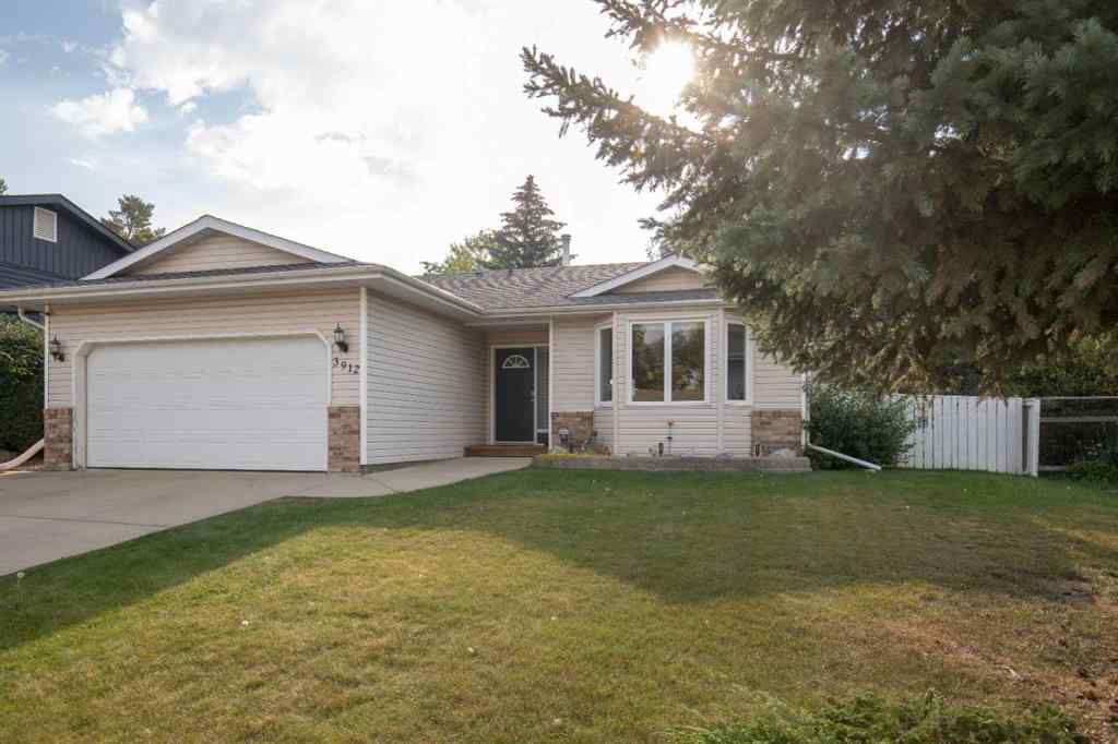 MLS® A2257927 - 3912 54th Avenue  in Southwest Innisfail Innisfail, Residential