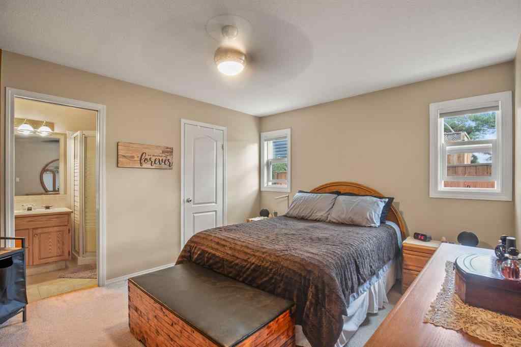 MLS® A2257927 - 3912 54th Avenue  in Southwest Innisfail Innisfail, Residential