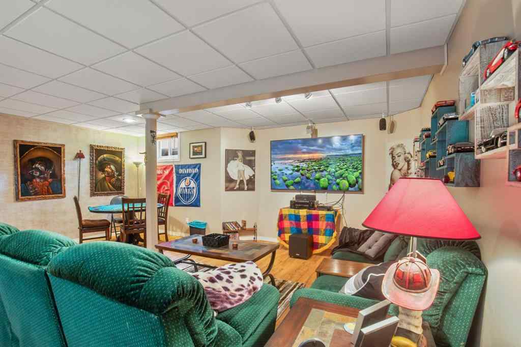 MLS® A2257927 - 3912 54th Avenue  in Southwest Innisfail Innisfail, Residential