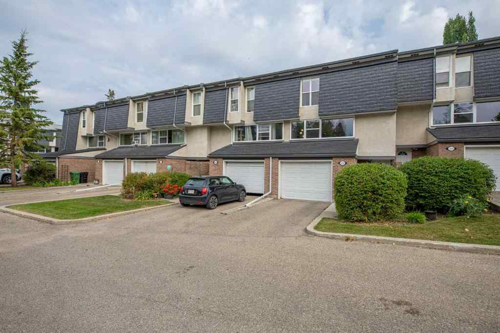 MLS® A2257928 - 352 Brae Glen Road SW in Braeside Calgary, Residential