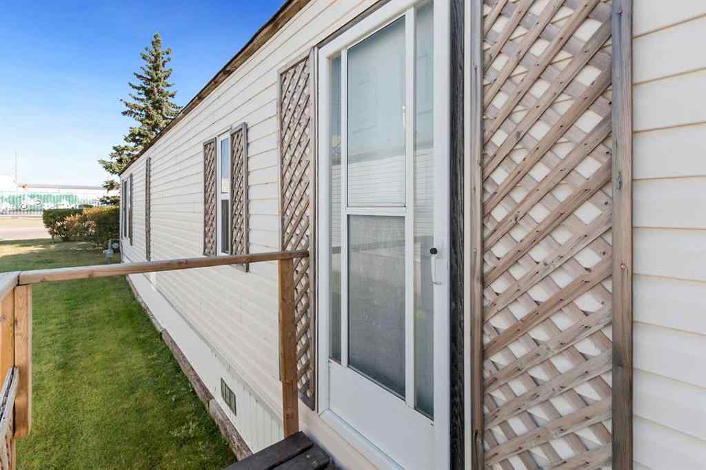 MLS® A2257929 - 707 Highfield Drive  in NONE Carstairs, Residential