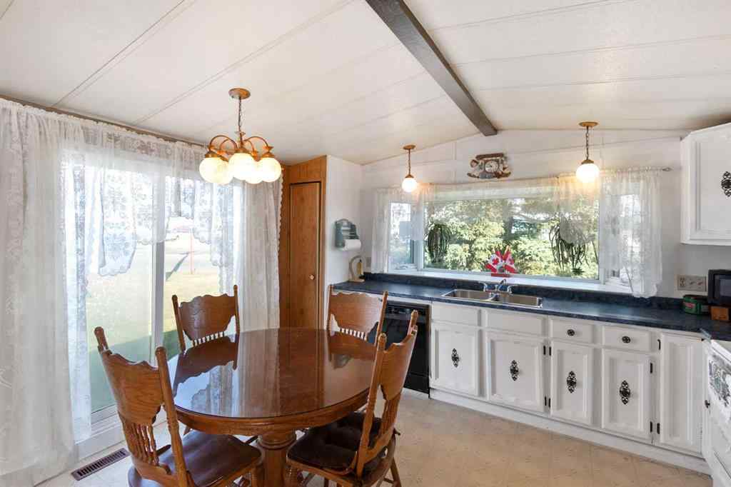 MLS® A2257929 - 707 Highfield Drive  in NONE Carstairs, Residential