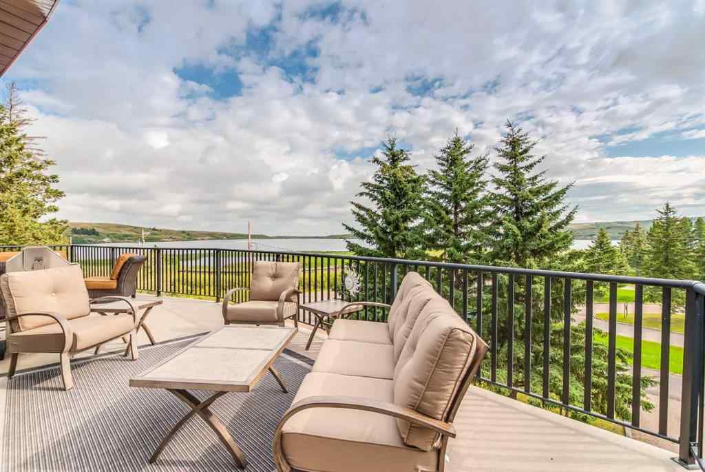 MLS® A2257932 - 17 Sherwood Crescent  in Elkwater Rural Cypress County, Residential