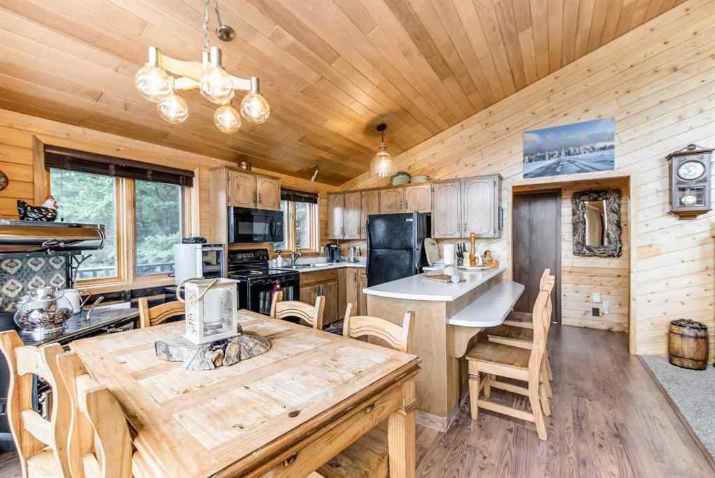 MLS® A2257932 - 17 Sherwood Crescent  in Elkwater Rural Cypress County, Residential