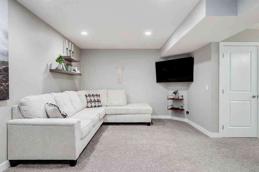 MLS® A2257933 - 22 Drake Landing Boulevard  in Drake Landing Okotoks, Residential