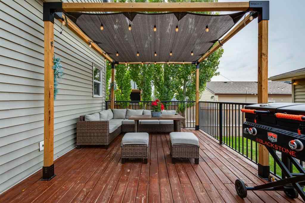 MLS® A2257933 - 22 Drake Landing Boulevard  in Drake Landing Okotoks, Residential